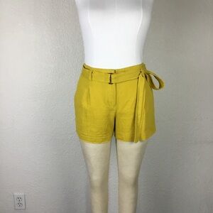Ann Taylor Women’s Shorts Size 4 Gold Linen /Cotton Front Pleated